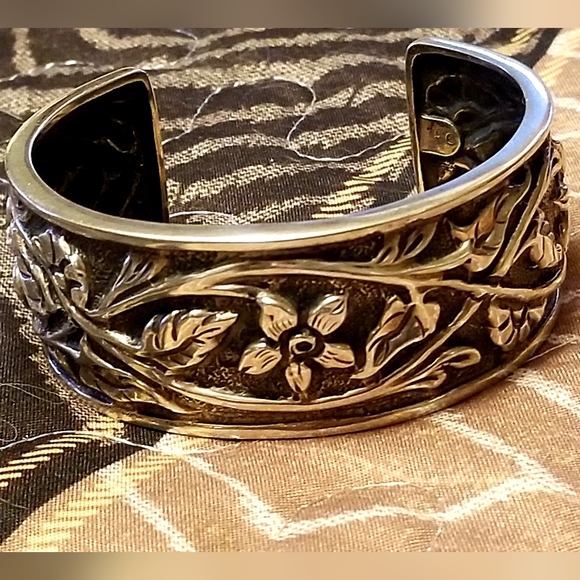 Rare Silpada Sterling Silver Flower Vine Cuff Bracelet - Picture 6 of 14